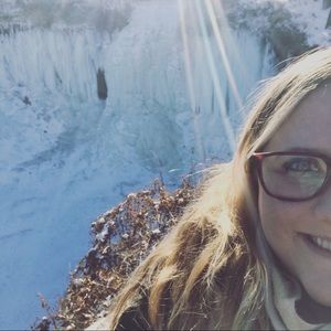 Meet your Posher, Rebecca